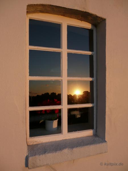 Fenster zum Sonnenuntergang II