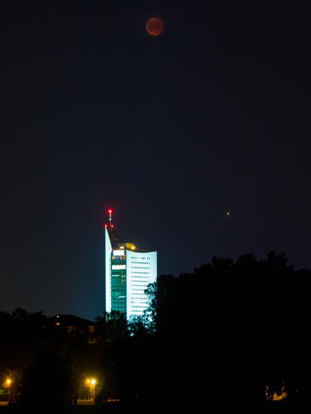 Mond und Mars