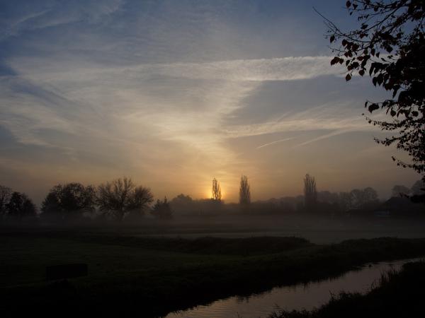 Sonnenaufgang im Nebel