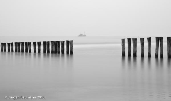 Buhnenkette mit Schiff