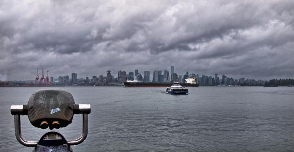 Skyline von Vancouver im Regen