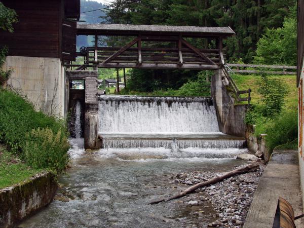 Eine alte Staustufe in den tiefen der Alpen...