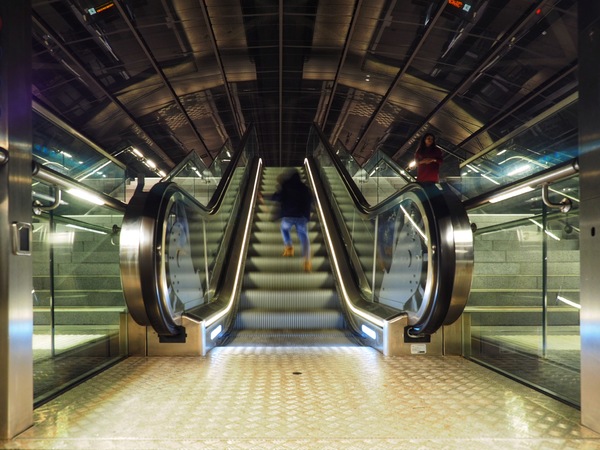 Rolltreppe...