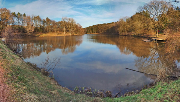Wingertsweiher bei Ottweiler m Saarland