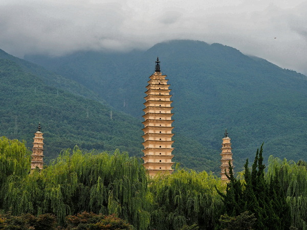 Die 3 Pagoden des Chongsheng Tempels