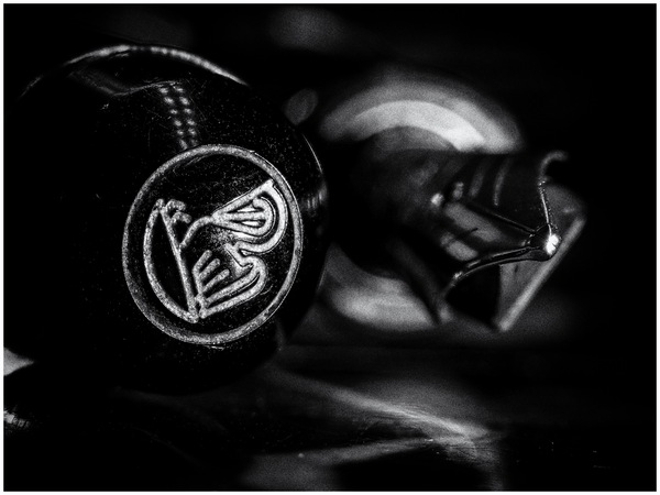 Pelikan-Logo...