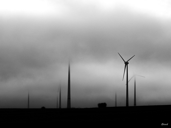 Wegretuschierte Windräder