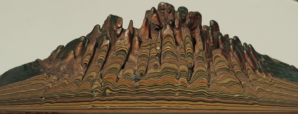 Farbengebirge (Erklärung siehe "200 Jahre")