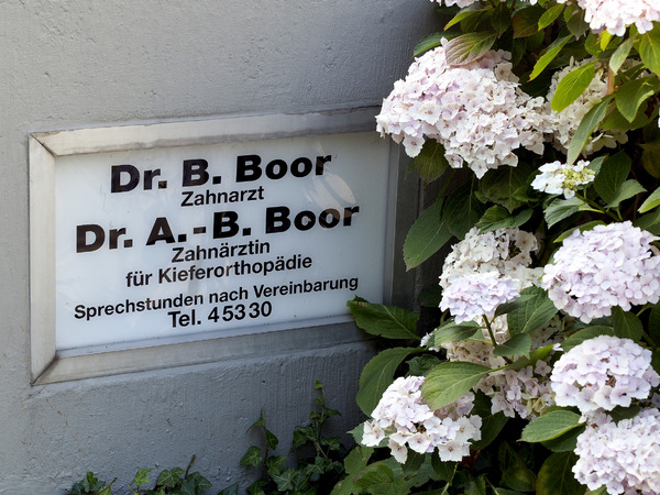_Hier wird geboort_.jpg