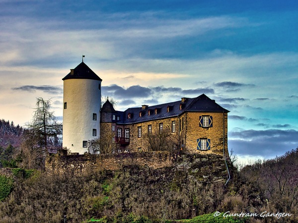 Die Kreuzburg.jpg