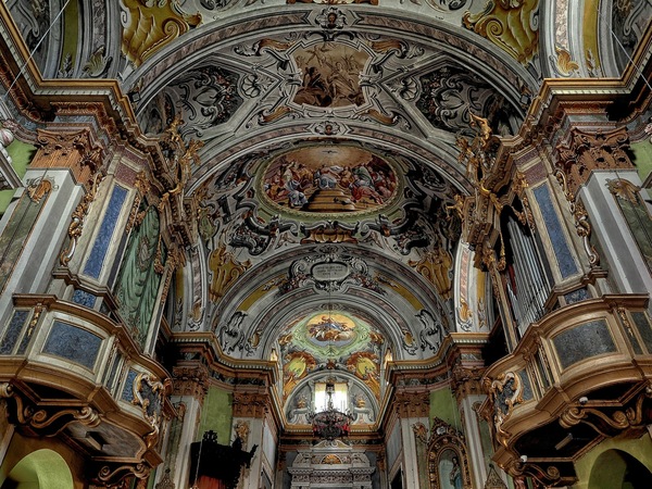 Chiesa parrocchiale di San Bartolomeo Apostolo.JPG
