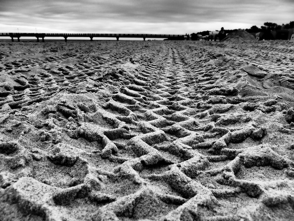 Deine Spuren im Sand.JPG