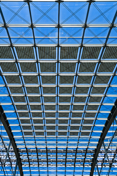 Berlin Hbf Dachkonstruktion.jpg