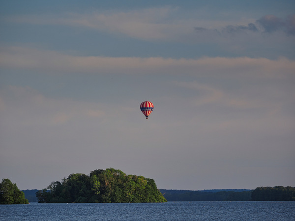 Ballon über dem Plöner See
