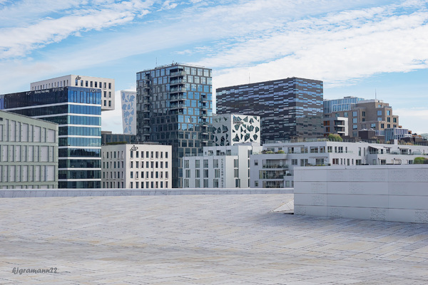 hinter der oper in oslo....jpg