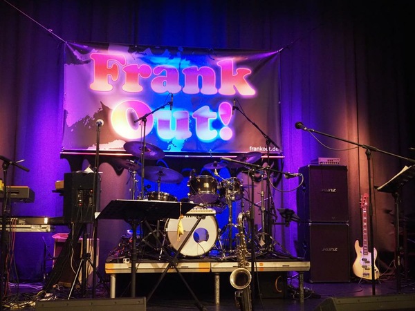 Frank Out