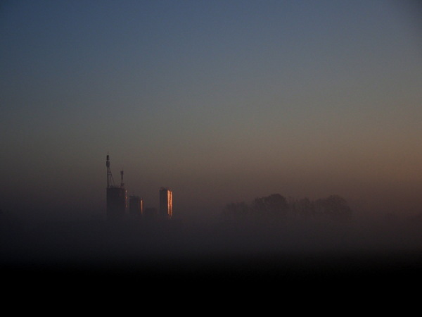 Industrie im Nebel.JPG