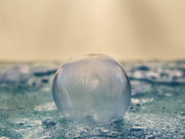 Seifenblase bei frostigen Temperaturen