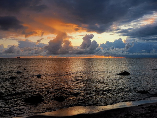 Sonnenaufgang am Nordstrand Göhren Insel Rügen