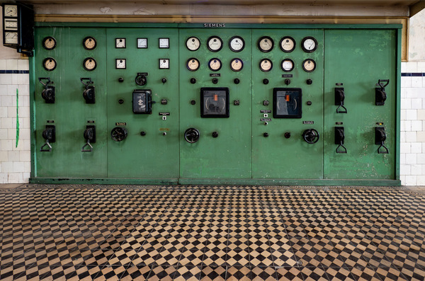Alte Technik - die Schalttafel