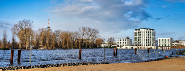 15Hochwasser Elbe Schulau