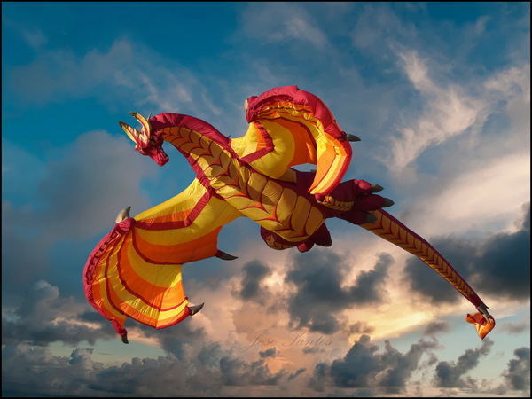 Drachen_z6t5Dew238u4sd_2021.jpg