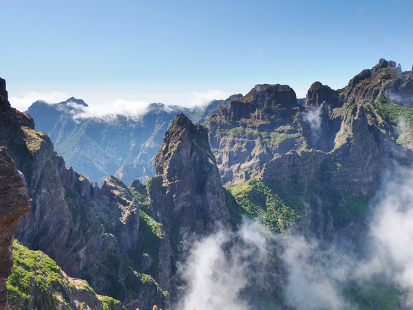 Blick vom Pico do Airerio - 1816m