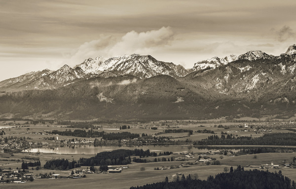 Von der Burgruine Eisenberg....