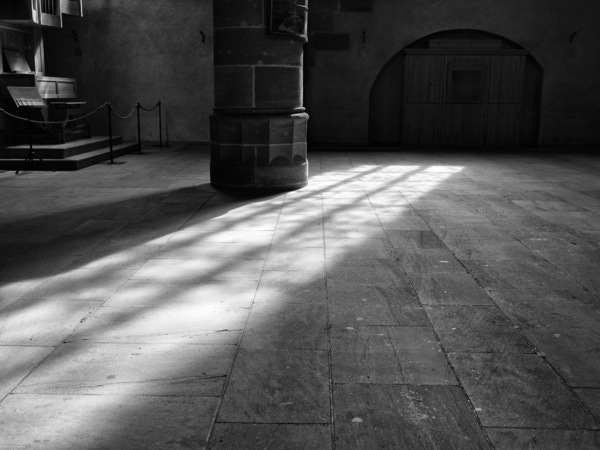 Leergeräumte Frauenkirche (2)...