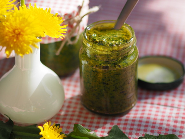 Löwenzahnpesto