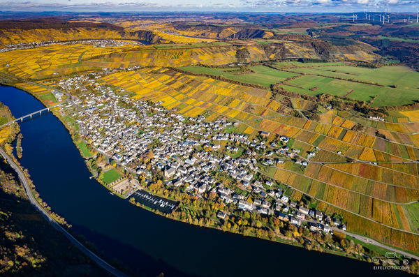 Neumagen-Dhron - ältester Weinort Deutschlands