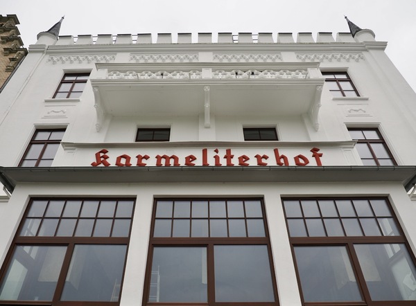 Frisch getüncht und beschriftet...